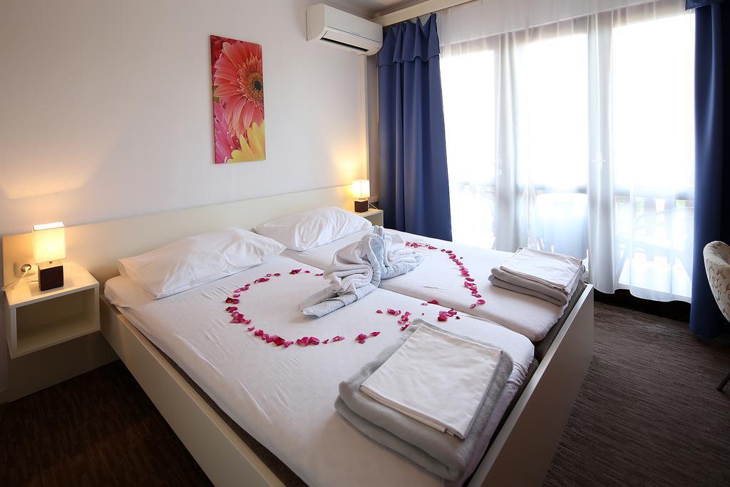 Guest House Zeba & Riviera Silo  Ngoại thất bức ảnh