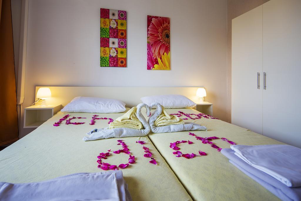 Guest House Zeba & Riviera Silo  Ngoại thất bức ảnh