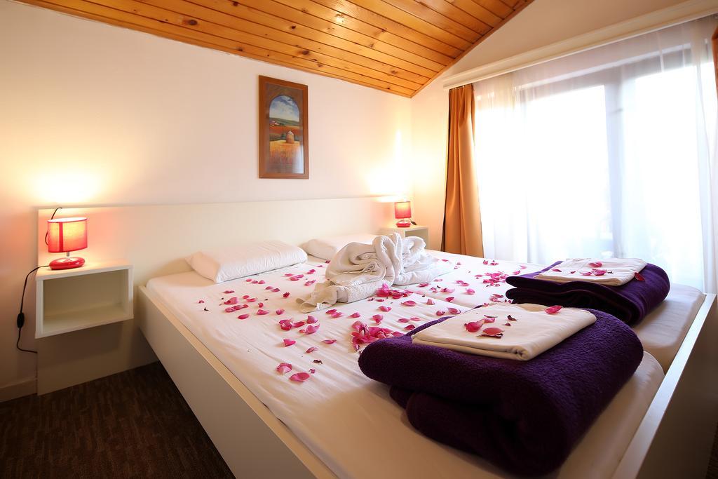 Guest House Zeba & Riviera Silo  Ngoại thất bức ảnh