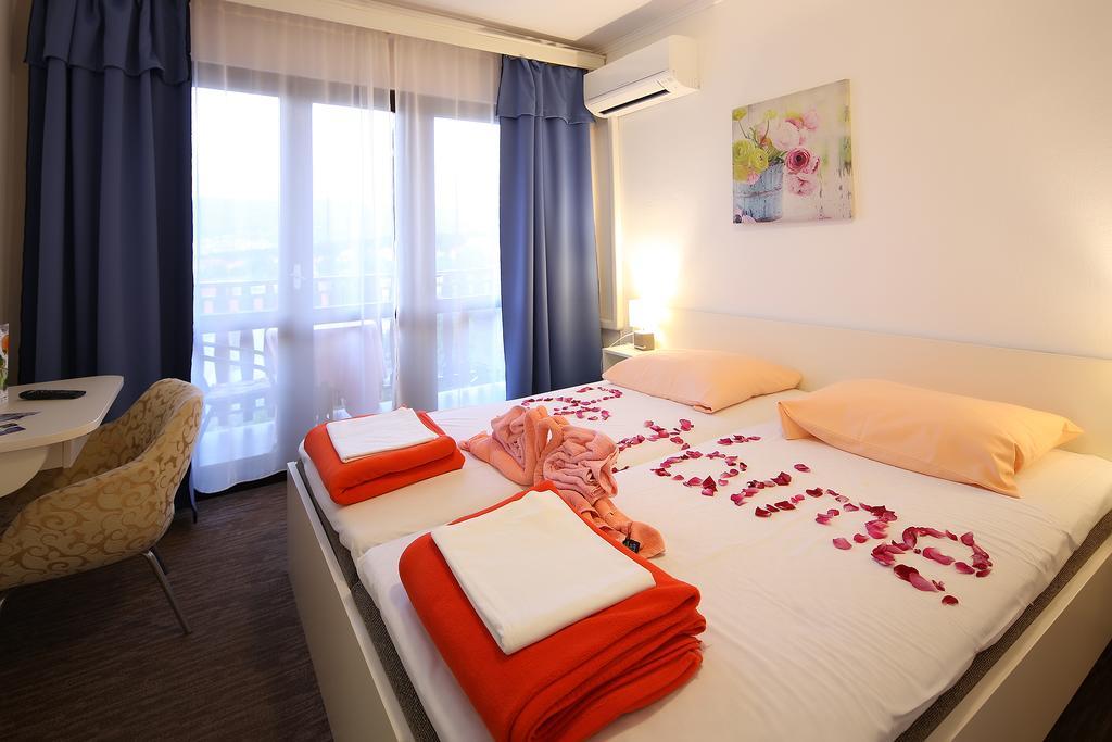 Guest House Zeba & Riviera Silo  Ngoại thất bức ảnh