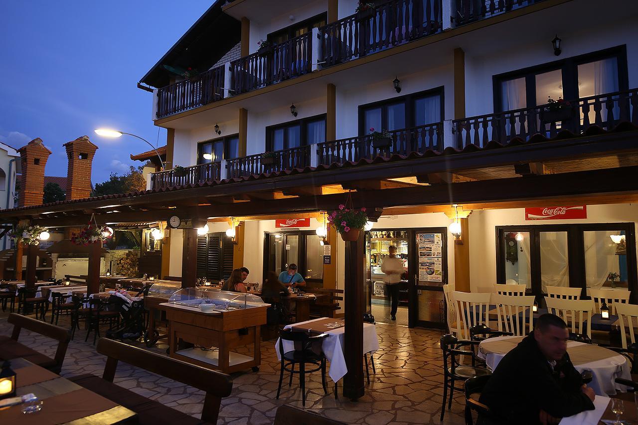 Guest House Zeba & Riviera Silo  Ngoại thất bức ảnh